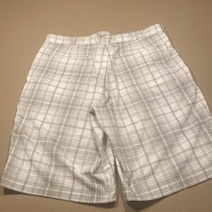 Nike golf tour performance dry fit size 34